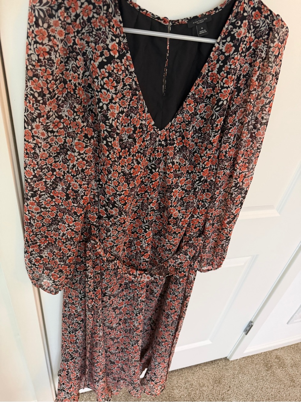 Ann Taylor Floral V-Neck Long Sleeve Maxi Dress
